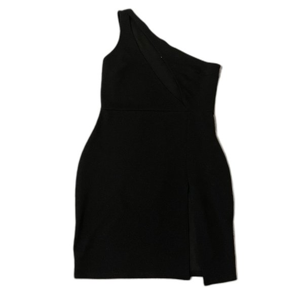 PrettyLittleThing Dresses & Skirts - prettylittlething Size 6 Black One Shoulder Keyhole Dress
